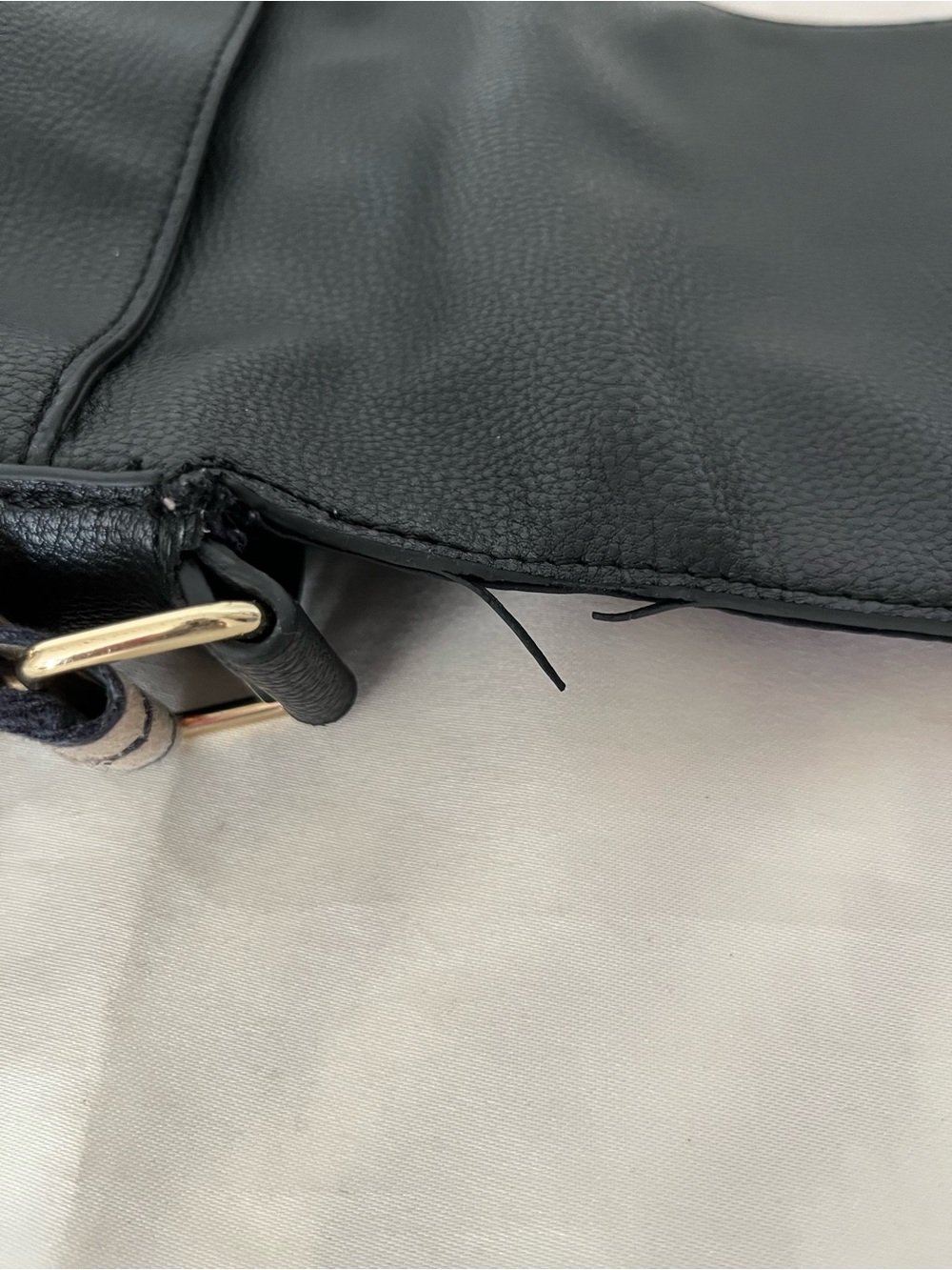 Tommy Hilfiger Black Leather Crossbody with Beige Logo Strap - Picture 6 of 6